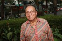 Penyanyi Legendaris, Bob Tutupoly Turut Meriahkan Synchronize Festival