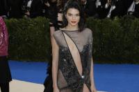 Supermodel di Runway Bergengsi, Tapi di Rumah Kendall Jenner Jadi Pengasuh Bayi