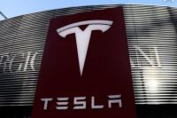 Tesla Recall 1,6 Juta Mobil Listrik di China