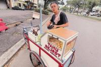 Dulunya Pengamen, Indra Kenz Rilis Video Klip Budget Miliaran