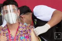 Raffi Ahmad Jadi Sorotan Dunia, Heran Influencer Prioritas Vaksin di Indonesia