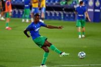 Manchester City Incar Penyerang Real Sociedad Alexander Isak