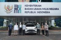 Dukung Vaksinasi Covid-19, MMKSI Donasikan Mitsubishi Outlander PHEV