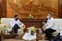 Gus Menteri Terima Bupati Paser Bahas Infrastruktur di Kawasan Transmigrasi