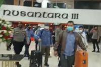 Tim KPK `Acak-acak` Ruangan Azis Syamsuddin Selama Empat Jam