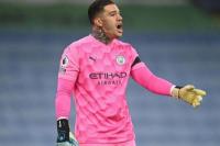 Si "Sarung Tangan Emas" Masuk Daftar Penendang Penalti City