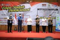 Tinjau Vaksinasi di Bandung, Menaker Ida: Pekerja Ritel Termasuk Kelompok Rentan