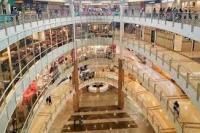 Jam Operasional Mal Diperpanjang jadi Pukul 21.00