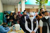 Bangkitkan Ekonomi Kreatif, Nibras House Gelar Vaksinasi dan Berbagi Sembako