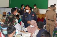 Senator Hasan Basri Tinjau Vaksinasi Covid-19 di SMKN 2 Tarakan