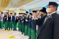 Rayakan Hari Santri, Anggota FPKB Hadiri Paripurna dengan Kain Sarung