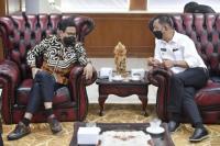 Gus Halim Minta Bupati Pesisir Selatan Jaga Kerukunan Warga Transmigran