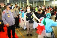 Tinjau Vaksinasi di Jababeka, Kapolri: Masyarakat Harus Siap Hadapi Lonjakan Covid-19