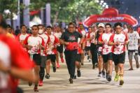 Ratusan Pelari Ikut Night Run PDIP di Kawasan GBK