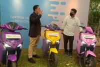 Intip Keunggulannya, Motor Gaul Listrik Elektron Tampil Modern