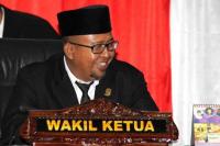 Golkar Kepri Mau Kirim Cermin untuk Desmond, Ada Apa?