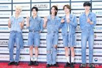 Agensi Bantah Personil CIX Kucilkan Bae Jin-young