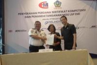 BNSP Apresiasi LPS EMI dengan Penyerahan Sertifikasi Bidang Multimoda dan Logistik