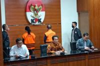 Jadi Tersangka KPK, Legilator Nasdem & Bupati Kapuas Resmi Ditahan