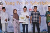 Bekerja Sama Dengan Huawei dan BNI, Kemnaker Serahkan 1.500 Paket Sembako