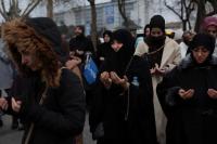 Demonstran Bakar Alquran di Masjid Stockholm saat Iduladha