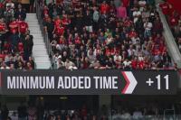 UEFA: Tambahan Waktu di Liga Inggris Tak Masuk Akal!