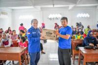 Cegah Stunting, Syarief Hasan Beri Bantuan Susu Ibu Hamil dan Makanan Tambahan Balita