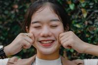 Lakukan Hal Ini Membuat Wajah Anda Jadi Simetris