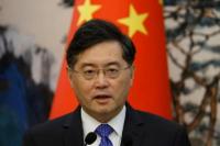 Pernah Menghilang Juga, Ternyata Mantan Menlu China Diganti karena Selingkuh