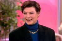 Supermodel 90-an Linda Evangelista Bangga Jadi Penyintas Kanker Payudara Dua Kali