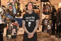 Travis Barker Pernah Jadi Pacar Kim Kardashian Sebelum Menikahi Kourtney Kardashian