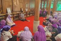 Terima Dukungan Relawan Bunda Bergerak, Anies: Pasangan AMIN Akan Hidupkan Koperasi di Akar Rumput