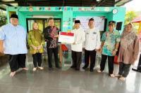 Perjuangkan Aspirasi Warga Berkebutuhan Khusus, HNW Salurkan Bantuan Bagi Penyandang Disabilitas