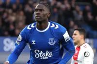 Aston Villa Jajaki Kesepakatan Rp1 Triliun untuk Onana