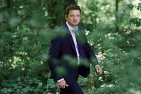 Pulih dari Cedera, Jeremy Renner Mulai Syuting Mayor of Kingstown Musim 3