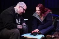 Bakal `Terikat Seumur Hidup` Dua Lipa dan Seth Meyers Bikin Tato Serupa