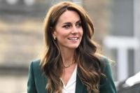Di Tengah Pengobatan Kanker, Kate Middleton Liburan Musim Panas Bareng Keluarganya