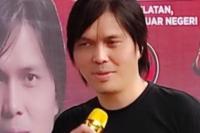 Bareng Anak, Once Mekel Nyoblos di TPS Setiabudi