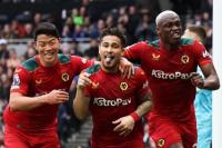 MU Siapkan Rp796 Miliar untuk Gelandang Wolves