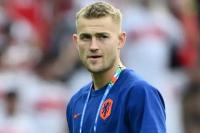 Negosiasi Alot, Reuni De Ligt dan Ten Hag Tertunda