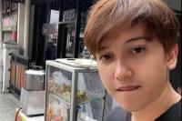 Sepi Job, Pesinetron Ganteng Sidik Eduard Pilih Jadi Penjual Cilok