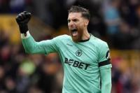 Pelatih Pastikan Kiper Jose Sa Bertahan di Wolves