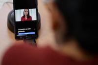 Studi: Pelukan Virtual Terbukti Redakan Sedih dari Jarak Jauh