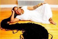 Perempuan Rambut Gimbal Terpanjang di Dunia