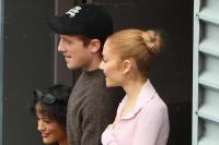 Tiket Tur Eternal Sunshine Laris, Ethan Slater Puji Sang Pacar Ariana Grande