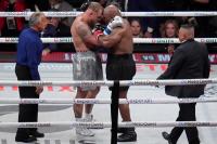 Selain Jake Paul, Ini 5 Petinju yang Pernah Kalahkan Mike Tyson