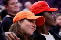 Beberapa Hari sebelum Jeff Baena Tewas, Aubrey Plaza dan Jerrod Carmichael Nonton Basket Bareng