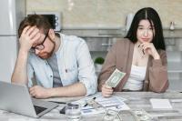 7 Pertanyaan Sepele yang Bisa Bikin Pria Jadi Ilfil