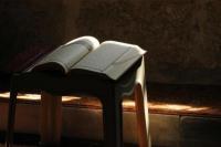 Apa Itu Syubhat dan Mengapa Islam Melarang Kita Mendekatinya?