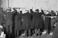 Pembantaian Hari Kasih Sayang, Kisah Berdarah di Hari Valentine